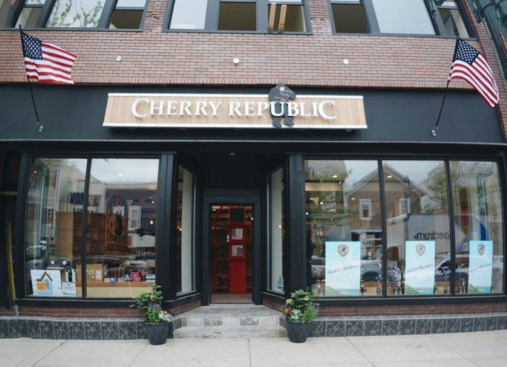 New Charlevoix Store - A First Look